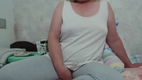 Snapshot of seniorita333 chatting on 11.23.25 Lenna online show from 11.23.25