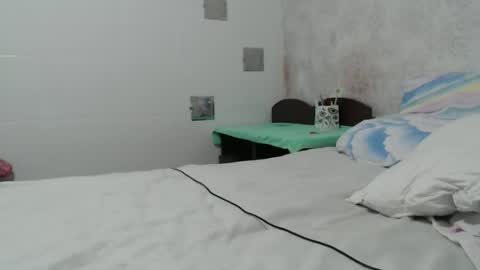 Snapshot of seniorita333 chatting on 12.04.25 Lenna online show from 12.04.25