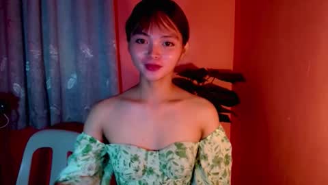 Snapshot of sensational_yeng chatting on 11.16.25 sensational_yeng online show from 11.16.25