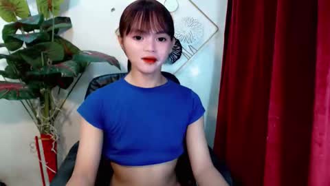 Snapshot of sensational_yeng chatting on 11.22.25 sensational_yeng online show from 11.22.25