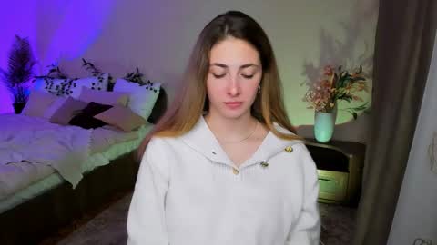 Snapshot of sensitiveheartt chatting on 09.08.25 sensitiveheartt online show from 09.08.25