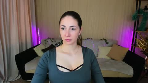 Snapshot of sensitiveheartt chatting on 09.09.25 sensitiveheartt online show from 09.09.25