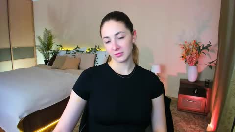 Snapshot of sensitiveheartt chatting on 09.25.25 sensitiveheartt online show from 09.25.25