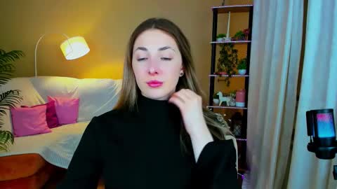 Snapshot of sensitiveheartt chatting on 09.27.25 sensitiveheartt online show from 09.27.25