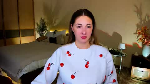 Snapshot of sensitiveheartt chatting on 10.13.25 sensitiveheartt online show from 10.13.25