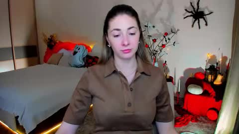 Snapshot of sensitiveheartt chatting on 10.25.25 sensitiveheartt online show from 10.25.25