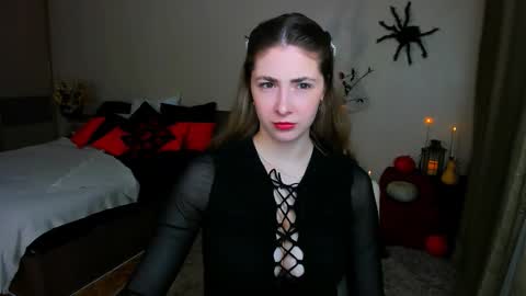 sensitiveheartt online show from 10.30.25