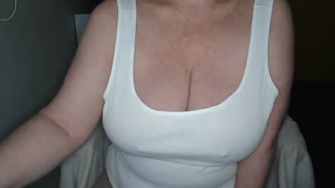 Snapshot of sensual_cris chatting on 12.24.24 CRIS online show from 12.24.24