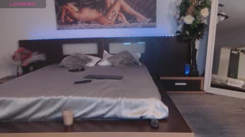 Snapshot of sensualhallie chatting on 11.27.25 Hallie online show from 11.27.25