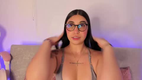 sensualhaven_ online show from 03.04.25