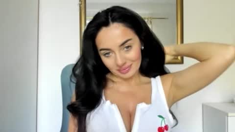 Snapshot of sensuallstella chatting on 07.02.26 sensuallstella online show from 07.02.26