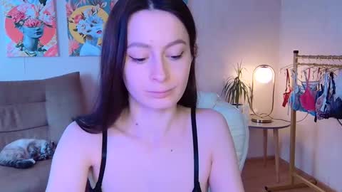 Snapshot of sensuallucy233 chatting on 11.18.25 sensuallucy233 online show from 11.18.25