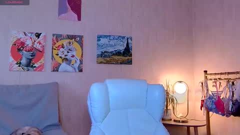 Snapshot of sensuallucy233 chatting on 11.24.25 sensuallucy233 online show from 11.24.25