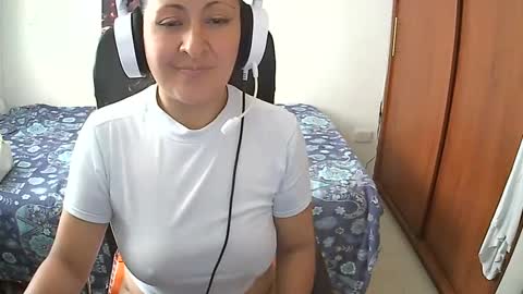 senthix  heyy promo en OnlyFans aprovecha 85 descuento online show from 02.21.25