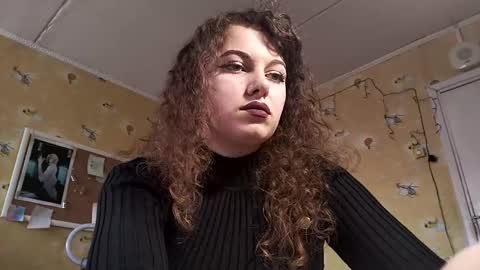 Snapshot of serafinayurick chatting on 02.01.26 May online show from 02.01.26