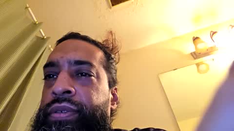 Snapshot of serani02 chatting on 01.14.26 Serani online show from 01.14.26