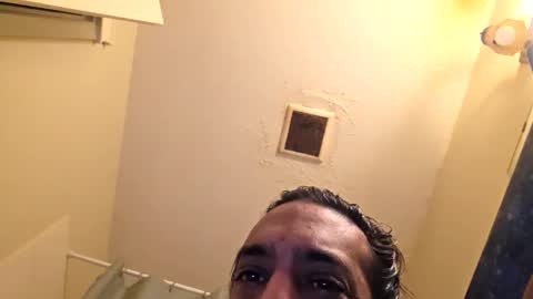 Snapshot of serani02 chatting on 01.17.26 Serani online show from 01.17.26