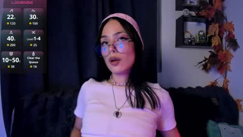 Snapshot of seraphine_hell chatting on 05.29.26 seraphine online show from 05.29.26