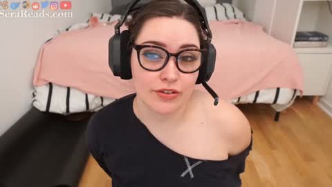 Snapshot of serareads chatting on 01.18.26 SeraReads online show from 01.18.26