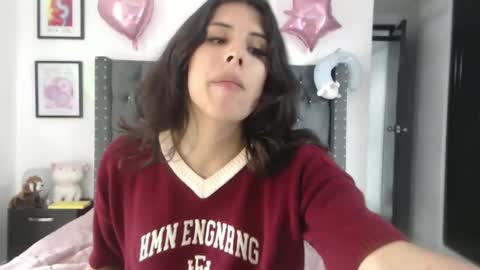 sararoussee online show from 03.05.25