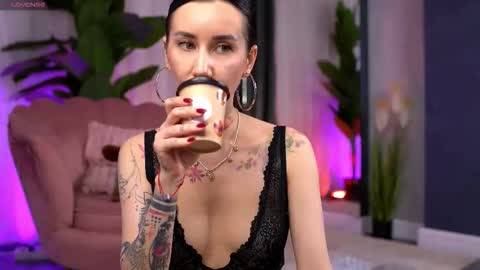 Serena online show from 10.31.25