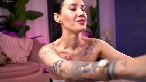 Serena online show from 11.12.25