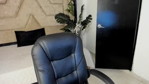 Serene online show from 06.16.26