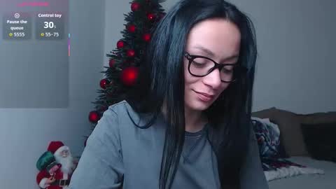 SereneSophi online show from 01.12.26