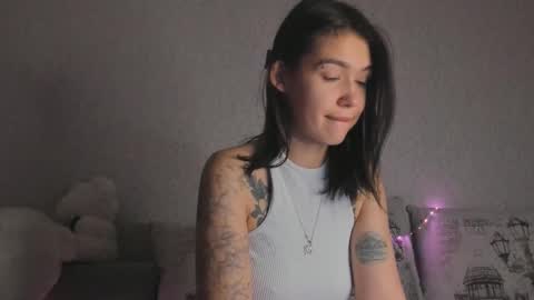 Snapshot of sergantt53 chatting on 09.27.25 Ariana online show from 09.27.25