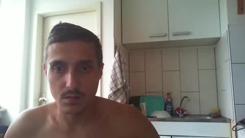 Snapshot of serhio27 chatting on 10.04.25 meta23meta online show from 10.04.25