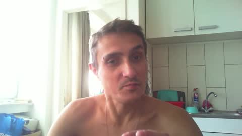 Snapshot of serhio27 chatting on 10.26.25 meta23meta online show from 10.26.25