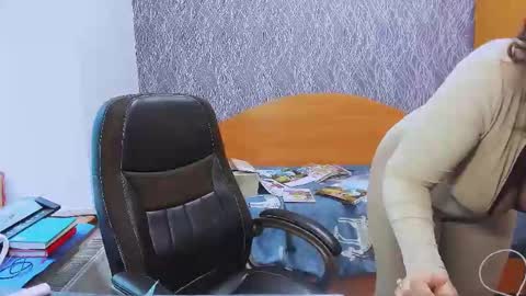 Snapshot of serpenttempter88 chatting on 03.04.25 VIOLA online show from 03.04.25