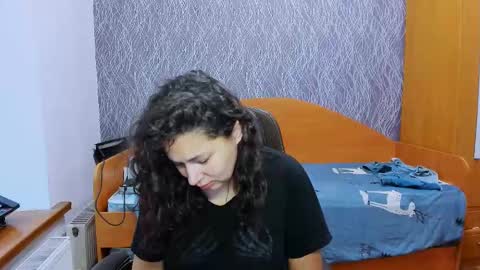 Snapshot of serpenttempter88 chatting on 03.10.25 VIOLA online show from 03.10.25