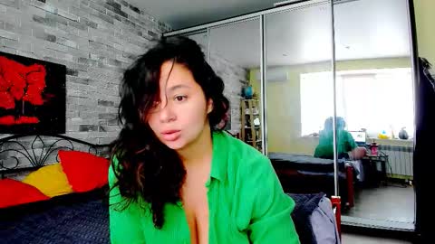 Snapshot of serpenttempter88 chatting on 09.16.25 VIOLA online show from 09.16.25