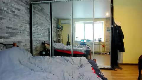 Snapshot of serpenttempter88 chatting on 10.20.25 VIOLA online show from 10.20.25