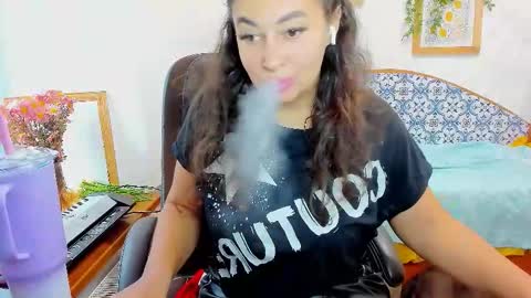 Snapshot of serpenttempter88 chatting on 11.10.25 VIOLA online show from 11.10.25