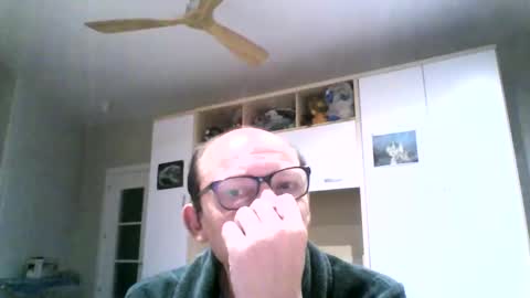 Snapshot of serrano49 chatting on 03.04.25 serrano49 online show from 03.04.25