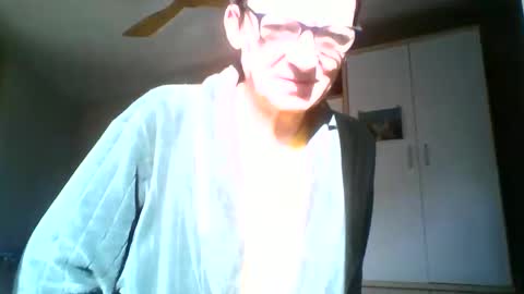 Snapshot of serrano49 chatting on 11.25.25 serrano49 online show from 11.25.25