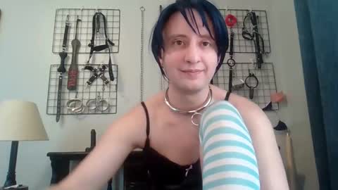 Snapshot of servilesarah chatting on 05.05.26 Servile Sarah online show from 05.05.26
