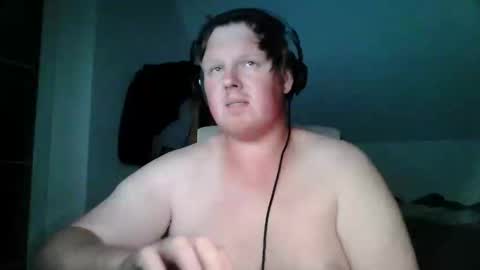 Snapshot of setcuna chatting on 09.29.25 setcuna online show from 09.29.25