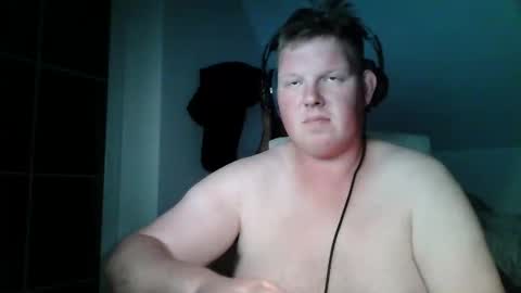 Snapshot of setcuna chatting on 10.05.25 setcuna online show from 10.05.25