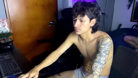 Snapshot of sex_love_sweat chatting on 01.14.26 sex_love_sweat online show from 01.14.26