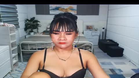 MS Anna online show from 10.25.25