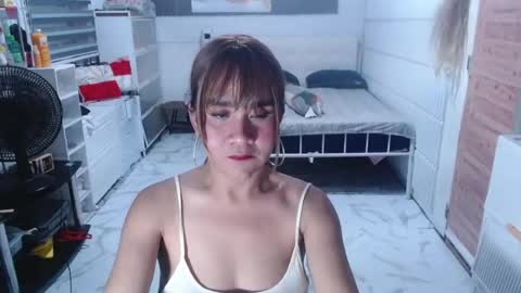 Snapshot of sexcum_trendingts_now chatting on 06.26.26 MS Anna online show from 06.26.26