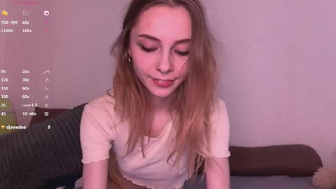 Snapshot of sexdrugg666 chatting on 12.25.24 Dina online show from 12.25.24