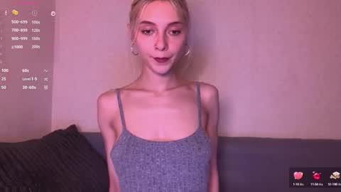 Snapshot of sexdrugg666 chatting on 09.29.25 Dina online show from 09.29.25