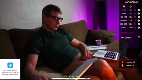 Snapshot of sexespresso chatting on 12.20.24 Thank you for Birthday Wishes  online show from 12.20.24