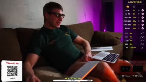 Snapshot of sexespresso chatting on 12.22.24 Thank you for Birthday Wishes  online show from 12.22.24