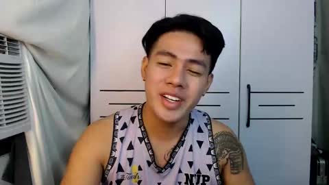 HI I AM JAMESPLEASE LET ME DO SOME HOT SHOWS FOR YOU HERE FOR MY  SCHOOL AND FOR MY FAMILY online show from 11.13.25
