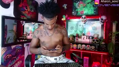 Aharon  ravelo online show from 11.18.25